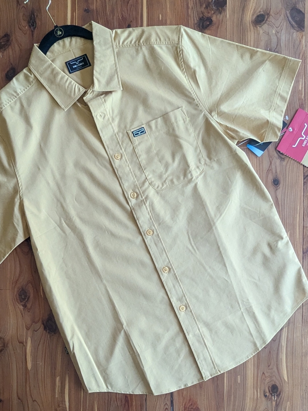 Kimes Ranch Men's Short-Sleeve Button-Down Shirt in Tan/Gold